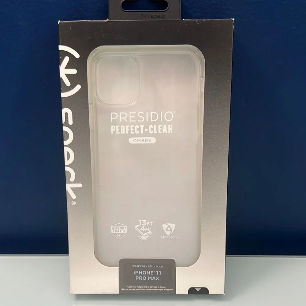 NWT Speck iPhone 11 Pro Max Case